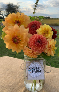 LOCAL PARTY CENTERPIECES, ORDER & PICK-UP AT MARKET 8-12 NOON