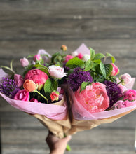 Load image into Gallery viewer, LOCAL PICK-UP ONLY: Market Bouquet 5/25