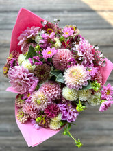 Load image into Gallery viewer, Bouquet Recipe &amp; Resource Database (2.99/mo) Click for Information and Link!